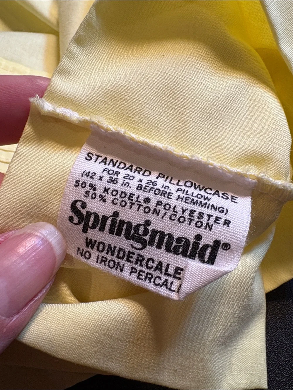 Vintage Butter Yellow Springmade NWOT set of 2 Pintuck Cotton pillowcases. FF
